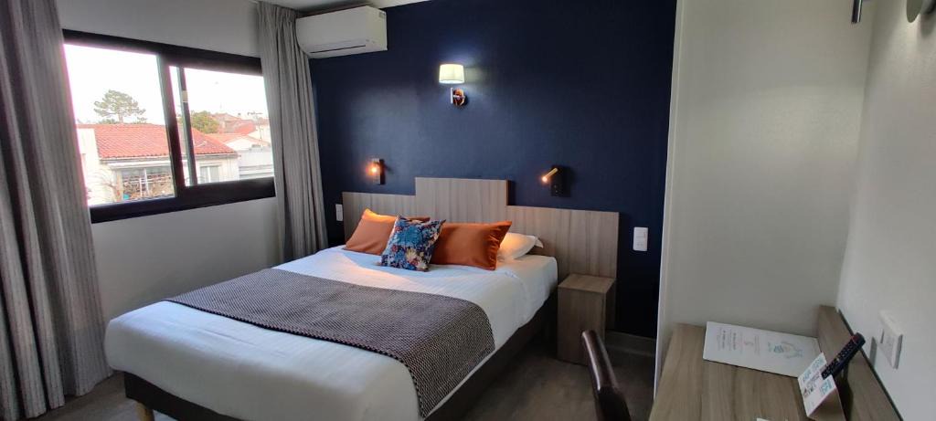 Royan Hotel | Logis Hôtel Les Bleuets