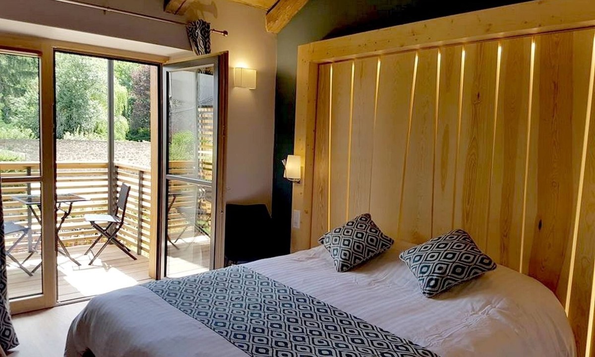 Tence Hotel | Logis Hôtel Restaurant de la Poste
