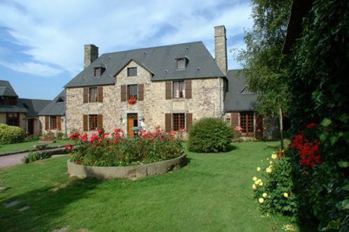 Sainte-Cecile Hotel | Logis Hôtel Restaurant Manoir De L'Acherie