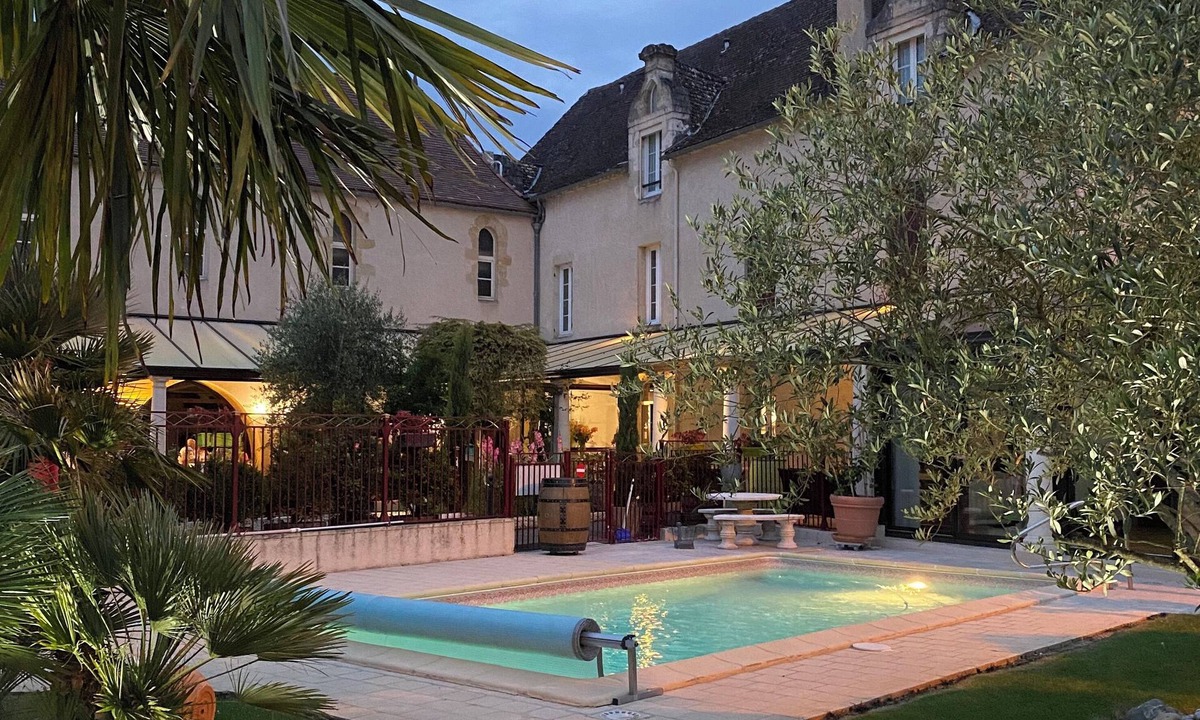 Duras Hotel | LOGIS Hostellerie des Ducs