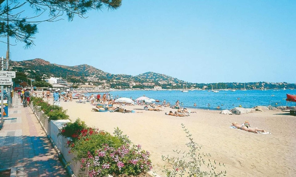 Agay Hotel | Logis Hotel l'Esterella