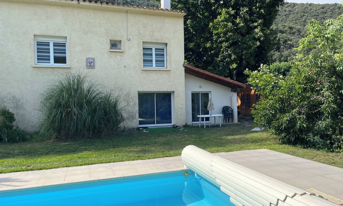 Arles-sur-Tech Apartment | Logis Sol Levante with swimming pool (4 pers max)
