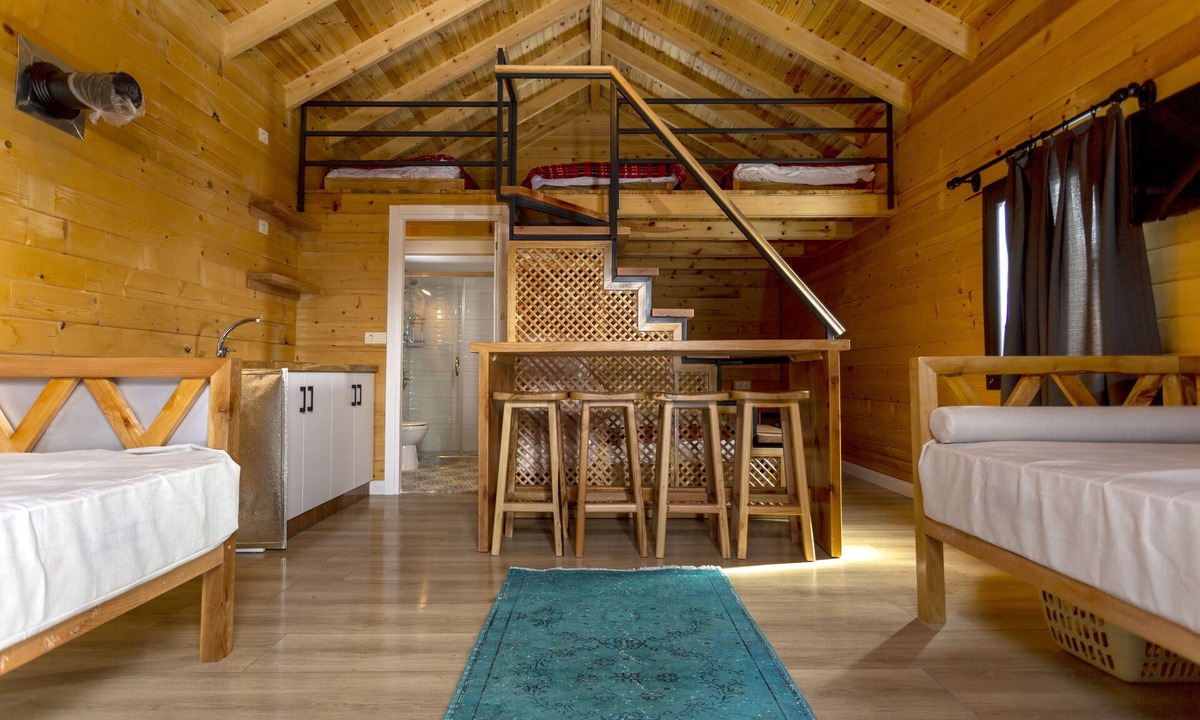 Tavas Hotel | LogNikfer Bungalows