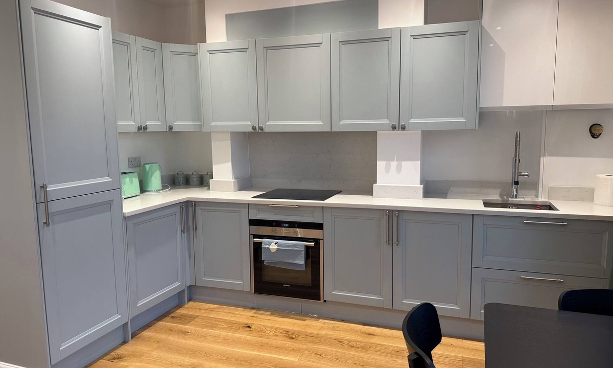 Southfield Apartment | London apartment 10 minutes from Westfield shopping centre