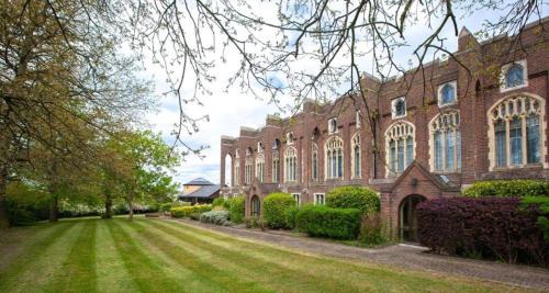 Woodford Bridge Hotel | London Chigwell Prince Regent Hotel, BW Signature Collection
