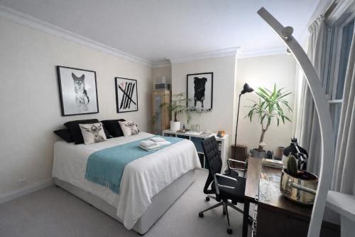 Hammersmith and Fulham House | London