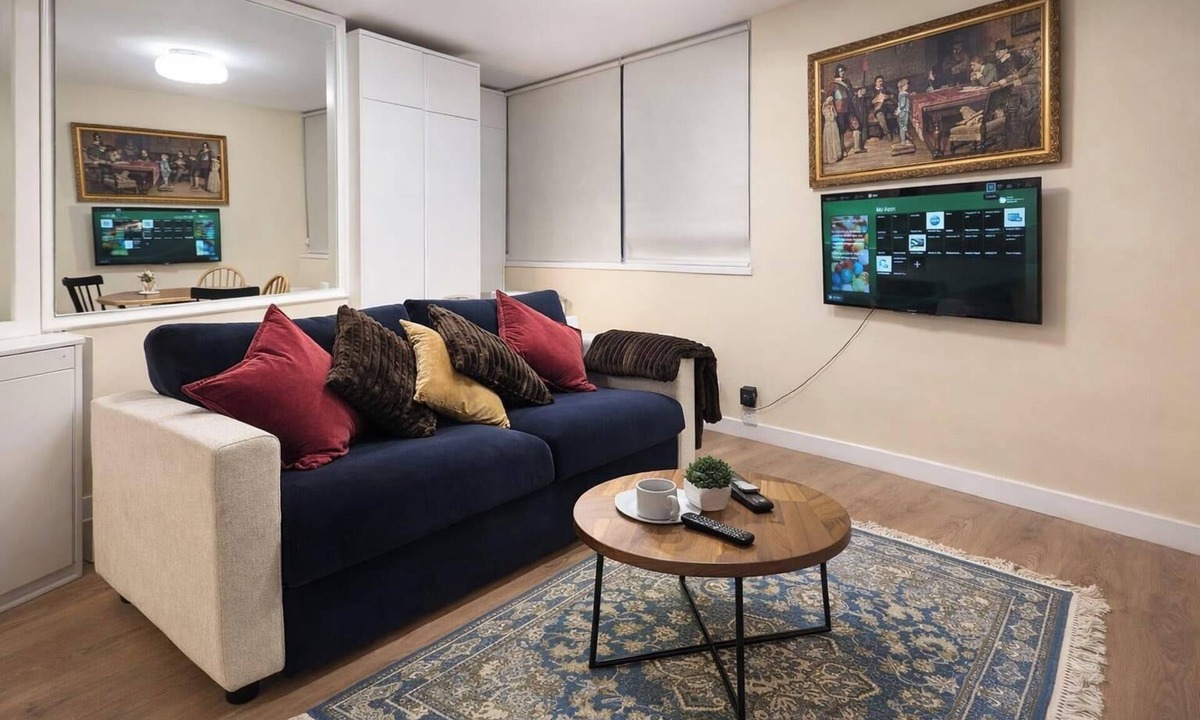 Paddington Apartment | London Luxe Nest Your Perfect Short Stay