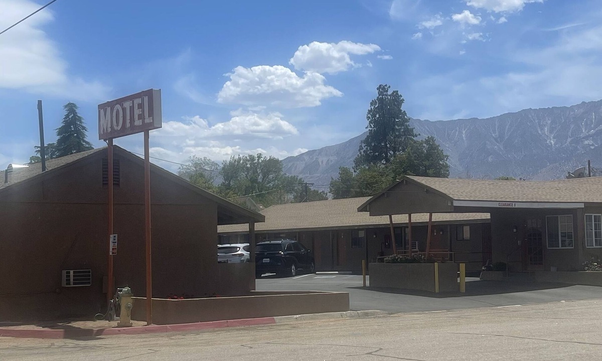 Lone Pine Hotel | Lone Pine Budget Inn
