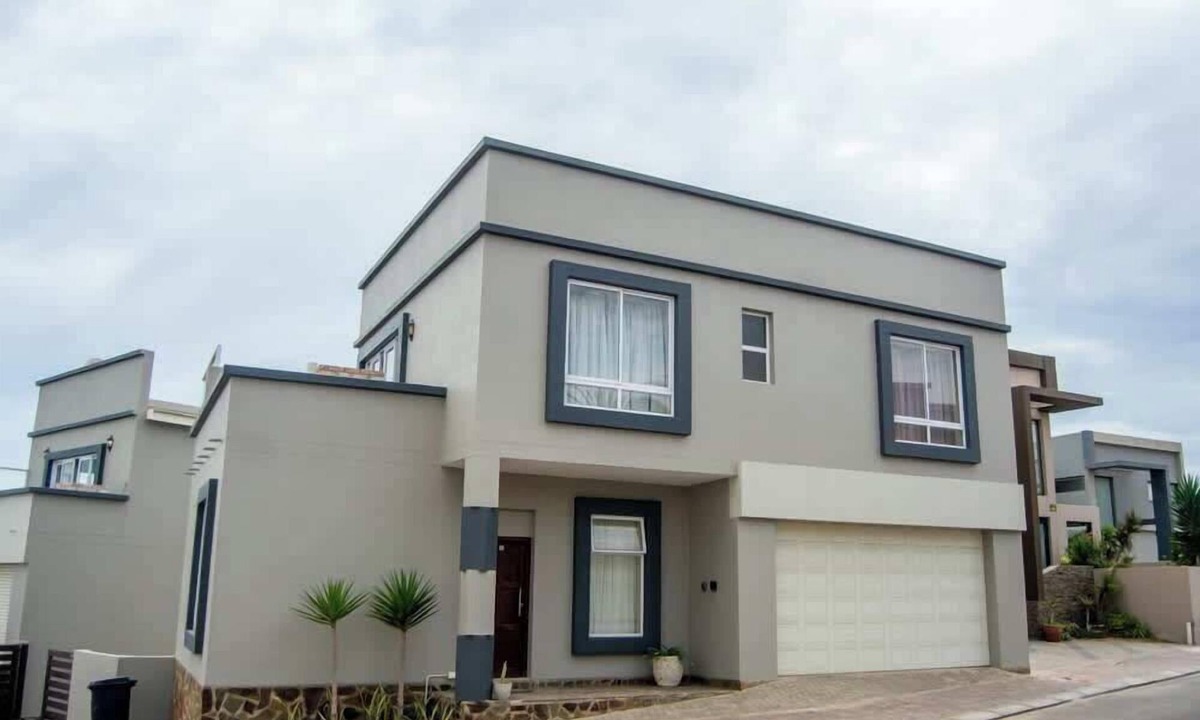 Rand Rifles House | Long Beach Self Catering Two Bedroom Flat