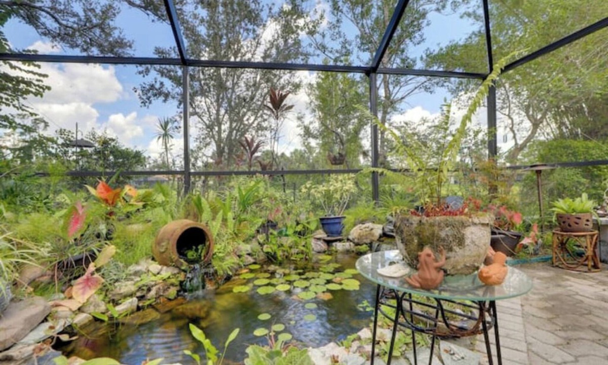Deep Creek House | Long-term discount! Spacious 3BR Home With Tropical Garden & Koi Pond in Lanai