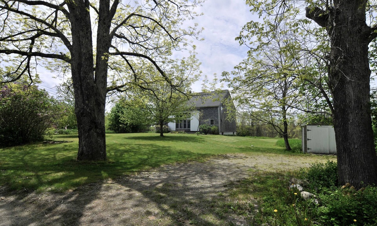 Waldoboro House | Long View Farm on Broad Bay