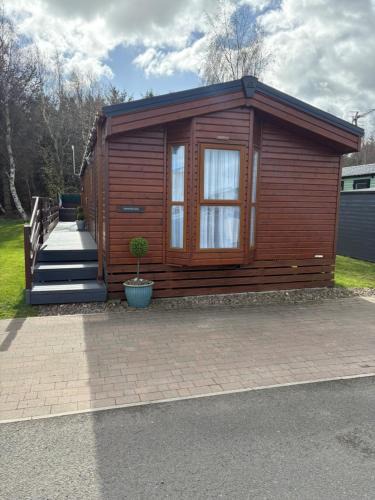 Morpeth Ski Chalet | Longstone Lodge