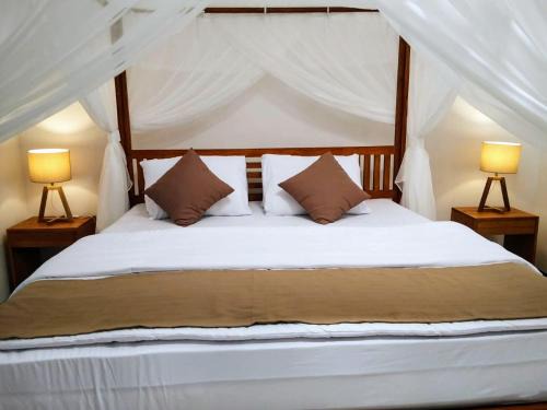 Riung Bed & Breakfast | Lonthar B&B