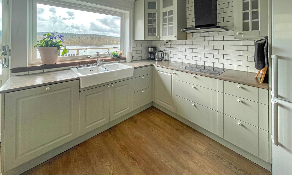 Kungsbacka O House | Look forward to a fantastic vacation home vacation with a view of the lake.
