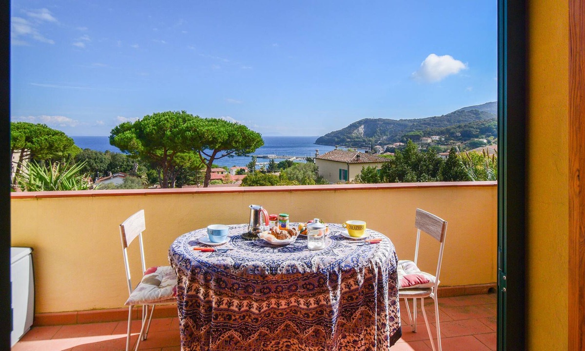 Cavo Apartment | Look forward to an unforgettable vacation in this charming apartment on the northern tip of the wond