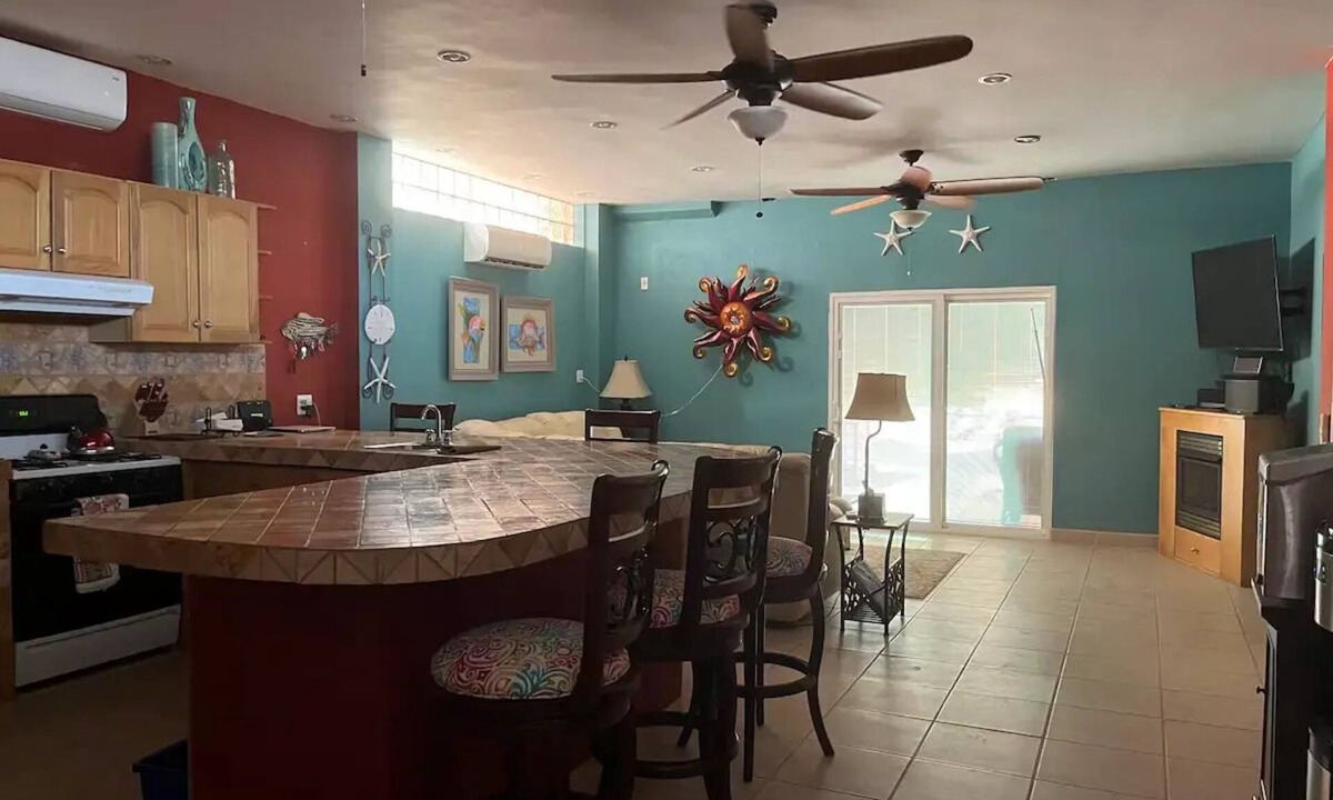 Zaragoza Apartment | Loreto Shores 2 bdrm 1bath 1st floor apartment.