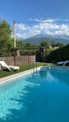 Candeleda Villa | Los 11 Postes