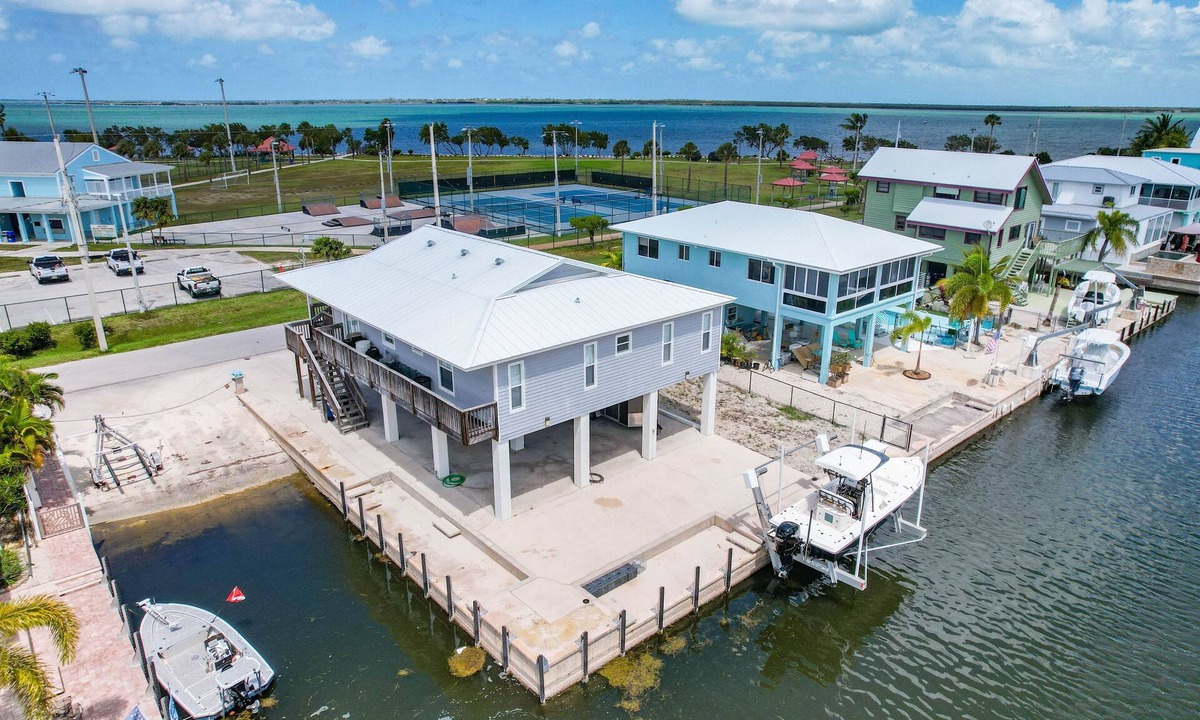 Whispering Pines House | Lost At Atlantis
