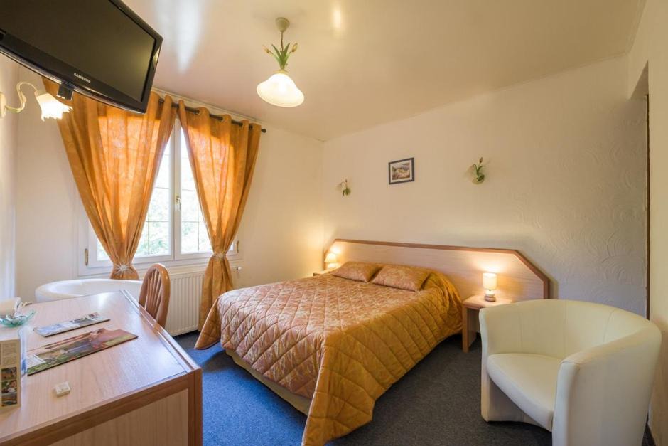 Plan-d'Aups-Sainte-Baume Hotel | lou pèbre d'aï