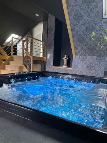 Loguivy House | Love Room