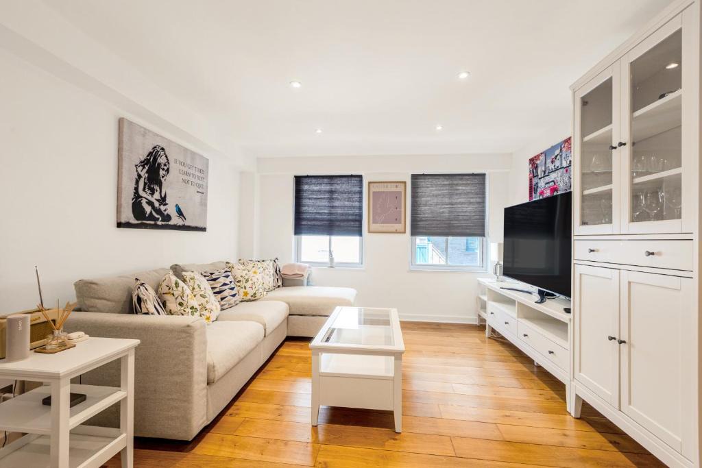 Riverside Apartment | Lovely 2BR by London Bridge , Shad Thames