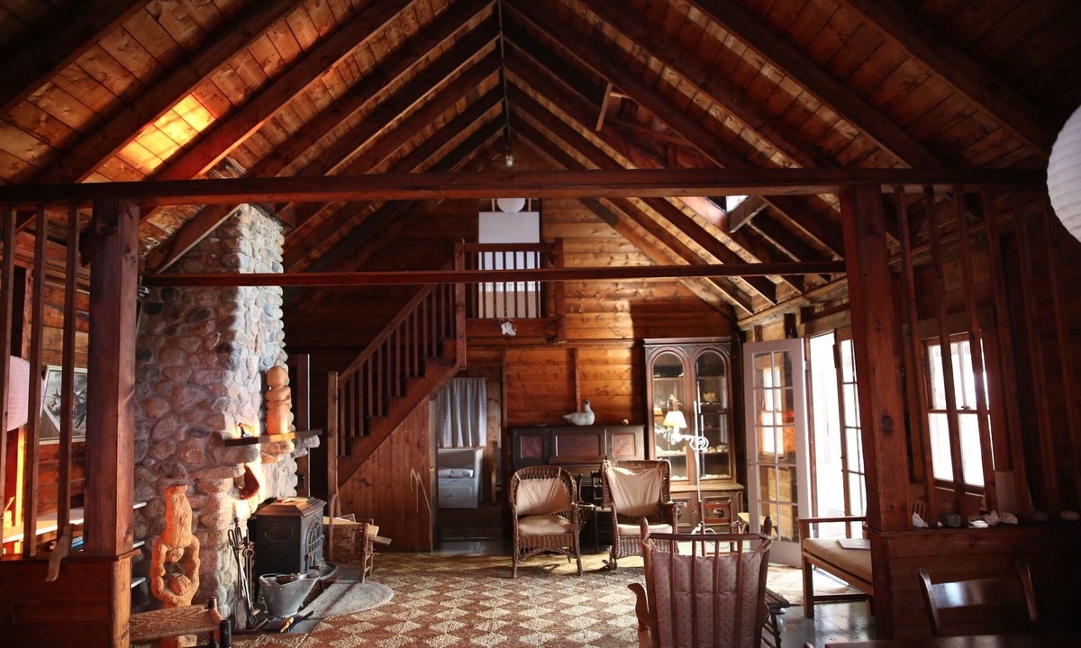 Gloucester Cottage | Lovely 5-bedroom cottage in Gloucester