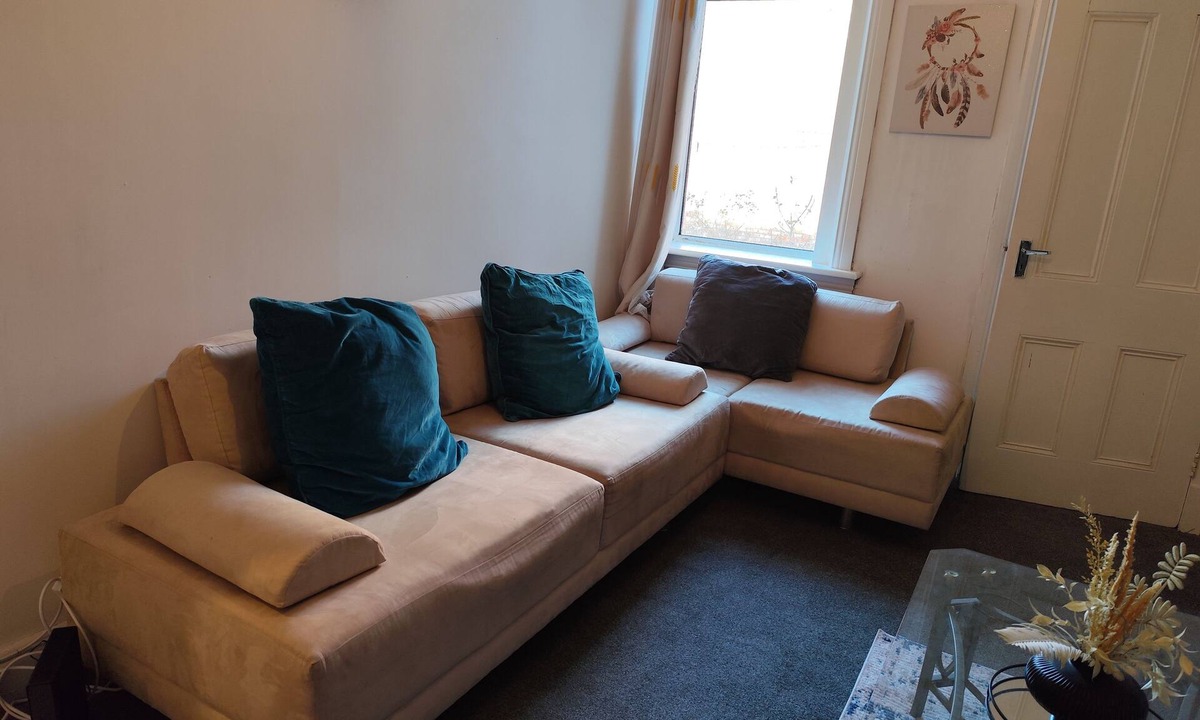 Gateshead Apartment | Lovely 5 bedrooms in a quiet area where guests can enjoy their stay near thepark