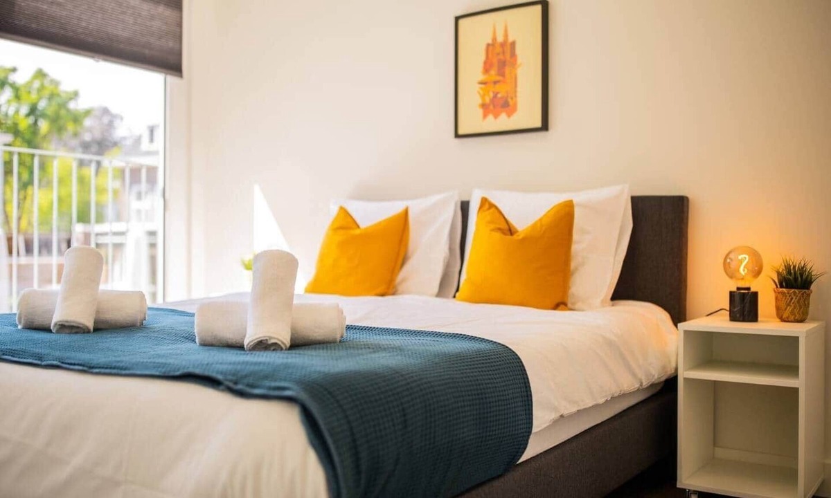Binnenstad Apartment | Lovely 65m² Three-Bedroom Apartment (SD-23-N)