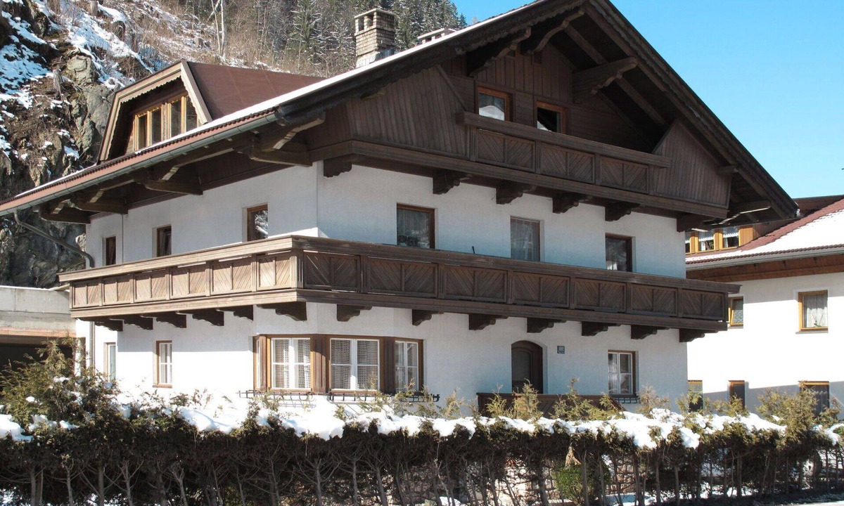 Aschau Im Zillertal Apartment | Lovely apartment for 13 guests with WIFI, TV and terrace