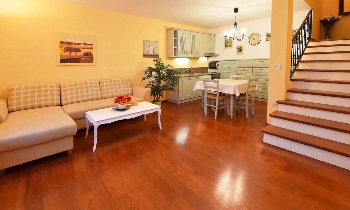 Opatija Villa | Lovely apartment in villa for 4 guests with WIFI, A/C and TV