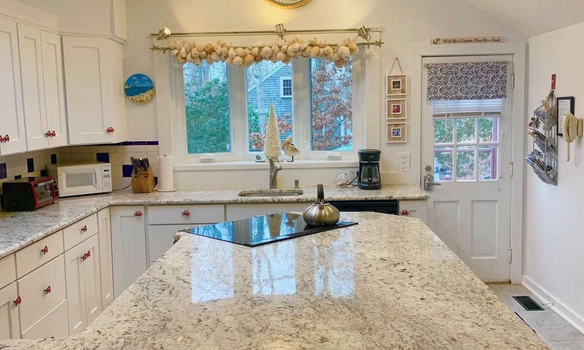 North Eastham House | Lovely Dog Friendly Beach Home Close to Everything.