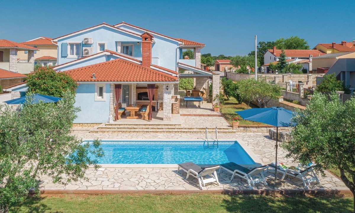 Gajana House | Lovely home in Golubovo