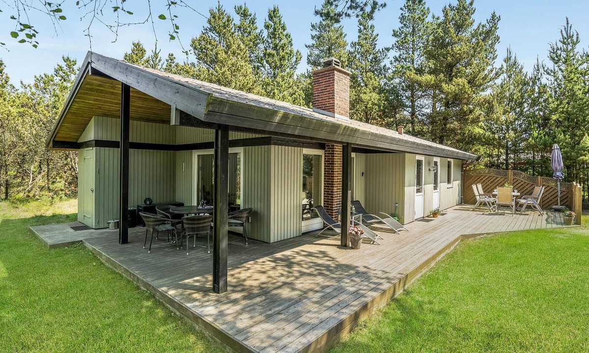 Houstrup House | Lovely home in Nørre Nebel with WiFi