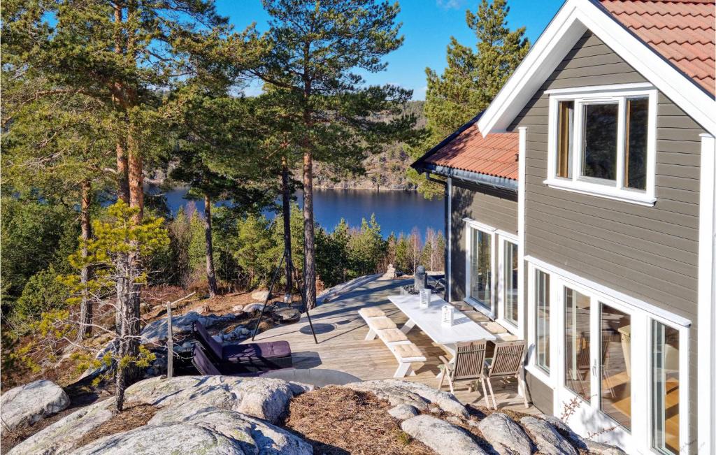 Risor House | Lovely Home In Risør With Sauna