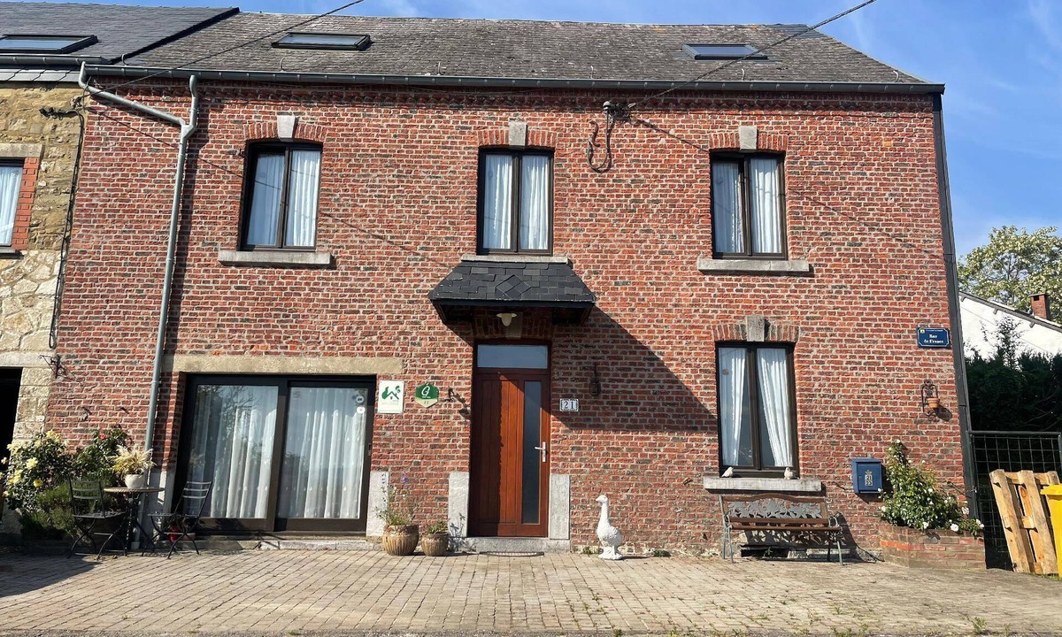 Hastiere-Lavaux House | Lovely House in Houyet with Barbecue and Terrace
