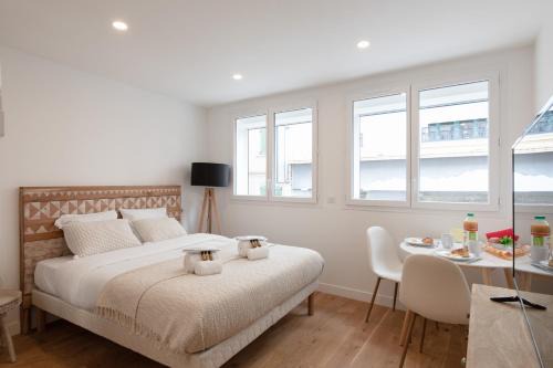 Cannes City Centre Apartment | Lovely Nest YourHostHelper