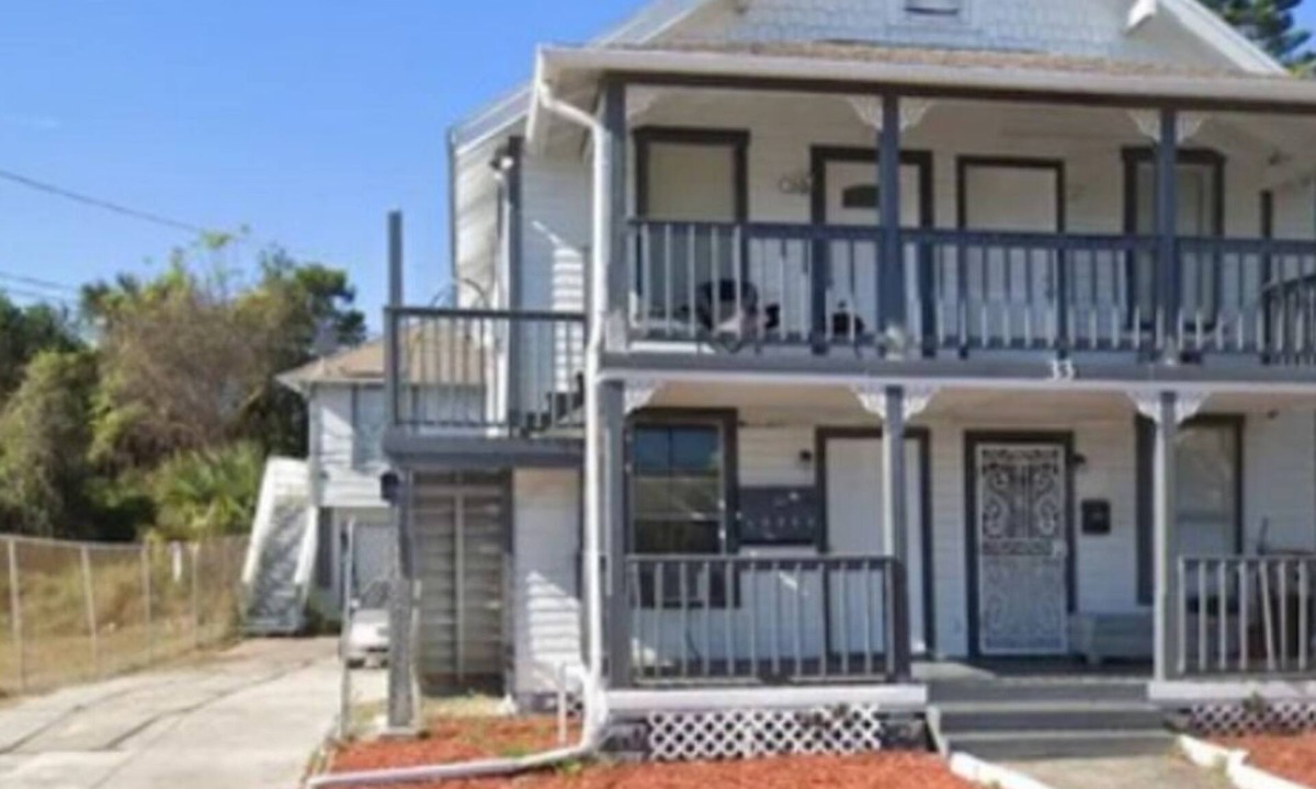 Brush - Stewarts Cottage | Lovely/Private 2-Bdrm Suite Off Main St/Ocean Center/Free Parking