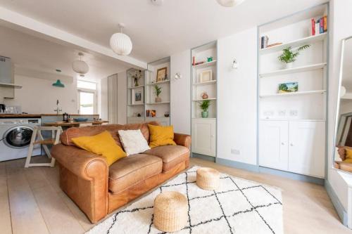 Telegraph Hill Apartment | Lovely self-contained basement studio with kitchen
