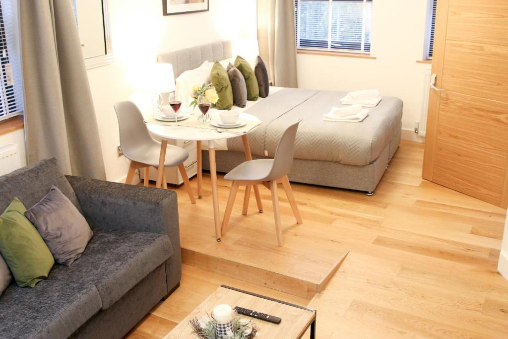 Sydenham Apartment | Lovely Studio Apartment with access for Wheel-chairs in Sydenham