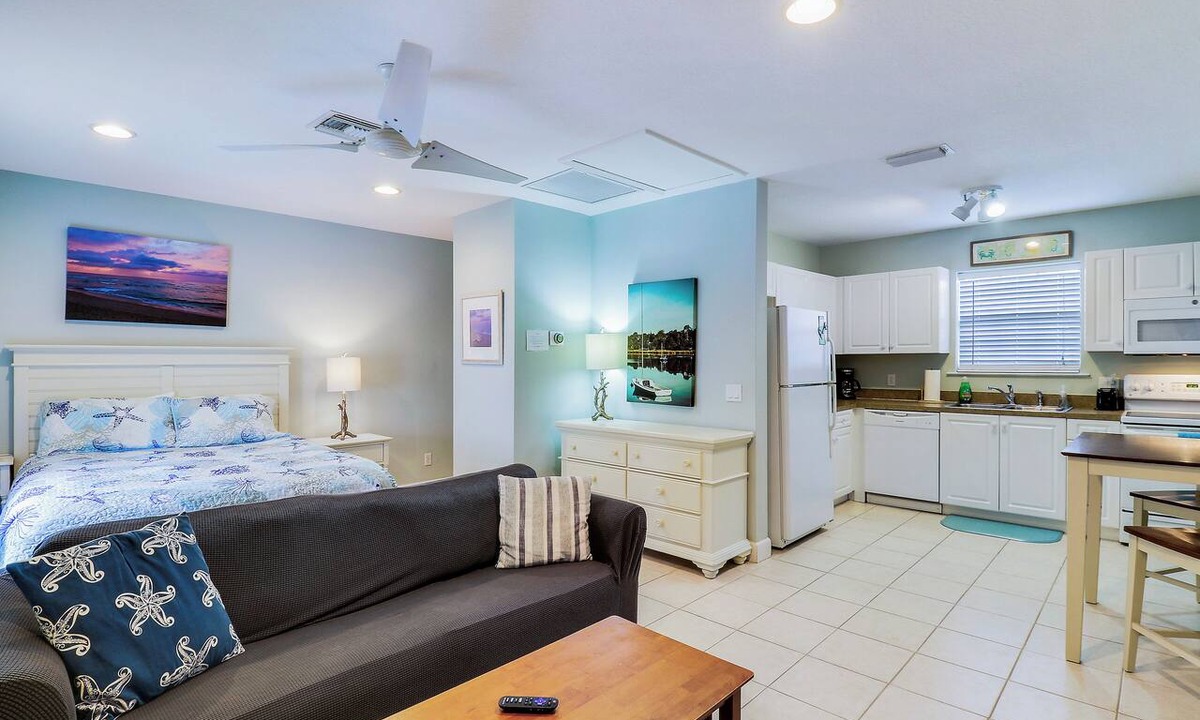 Stuart Apartment | Lovely studio with AC in charming Stuart