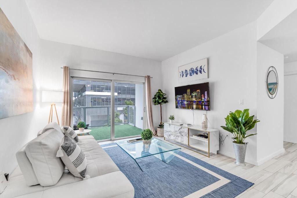 Midtown Apartment | Lovely Unit Mins from Wynwood with Free Parking