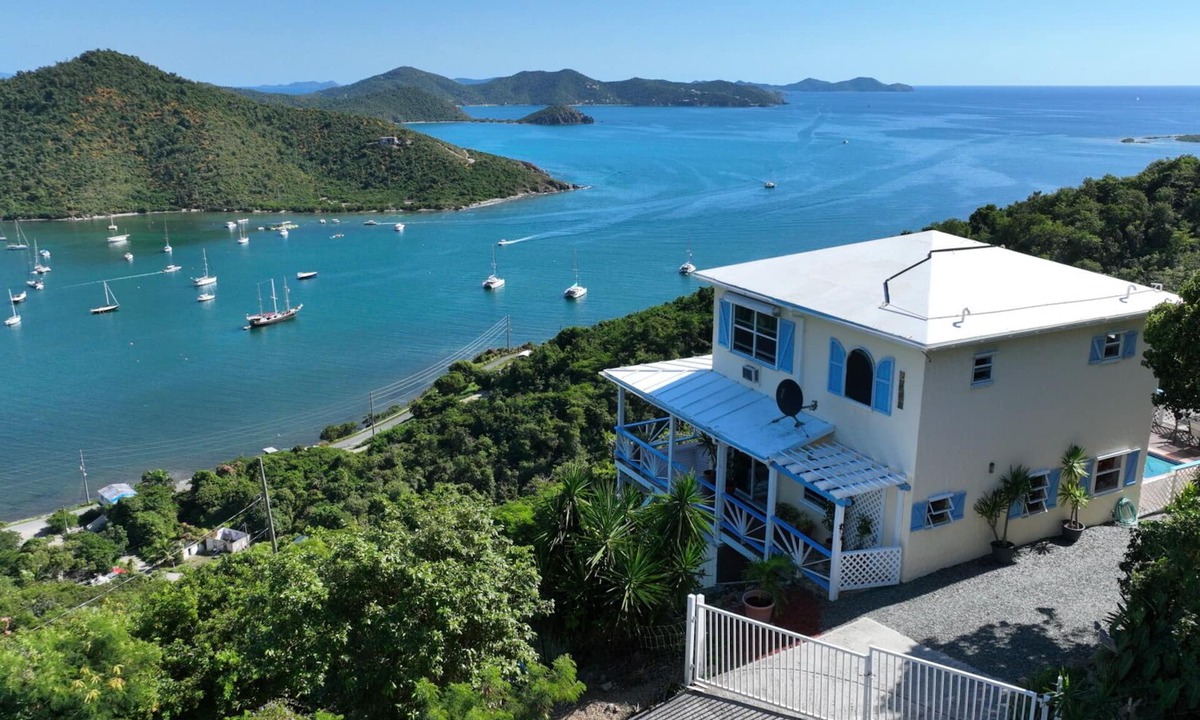 Estate Carolina Villa | Lovely Villa with Excellent reviews and Million Dollar Views!