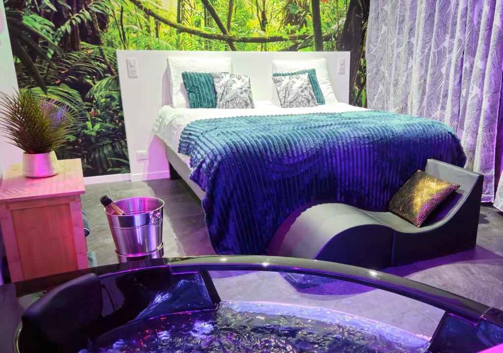 Sablon - Trudaine Apartment | Loveroom & Jacuzzi TIJUGO - Clermont Ferrand