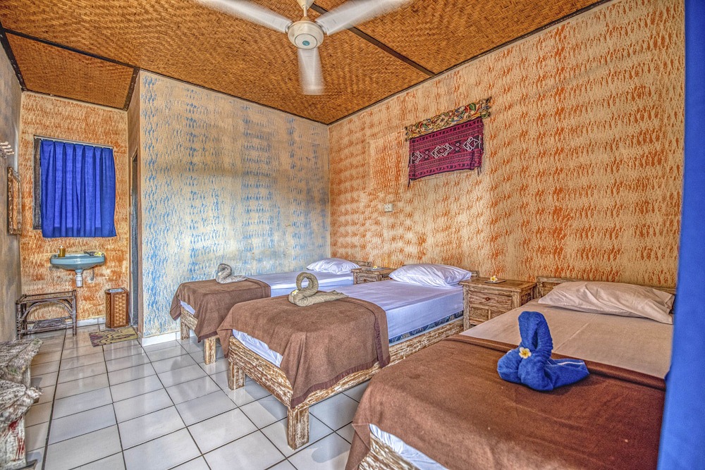 Lovina Hotel | Lovina Central Hostel