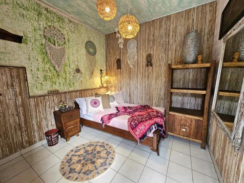 Lovina Hostel | Lovina Loca