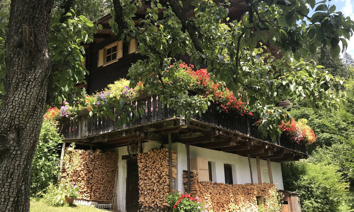 Santa Valburga House | Lovingly restored farmhouse in the middle of the mountains of South Tyrol