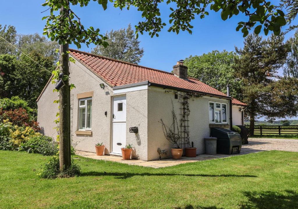 Scawton House | Low Grounds Cottage