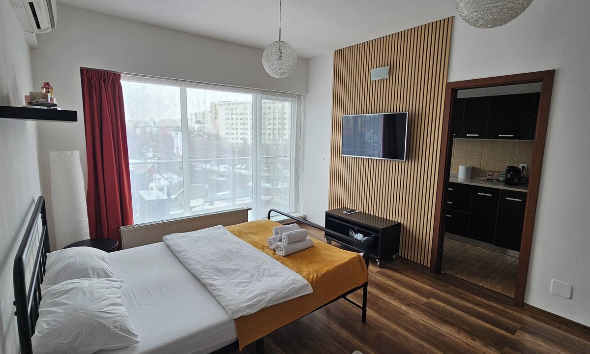 Sector 3 Apartment | LUCA Apartament is next to Iris Mall.