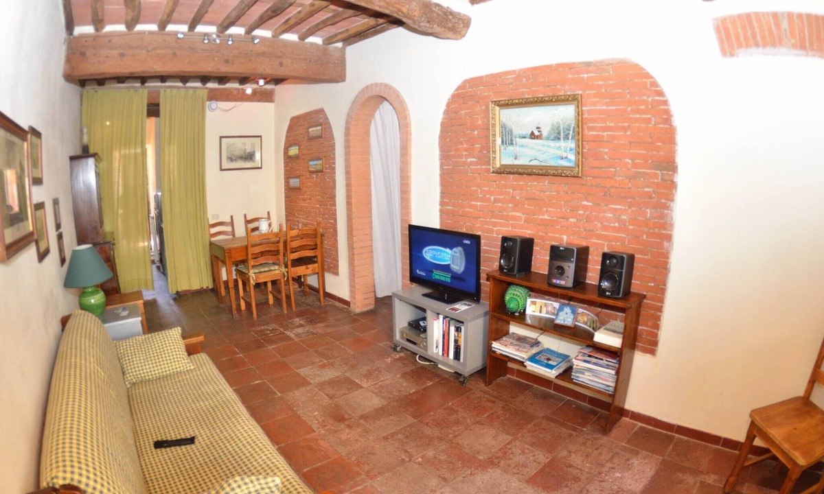 Lucca Historical Center House | Lucca Central Garden Cottage