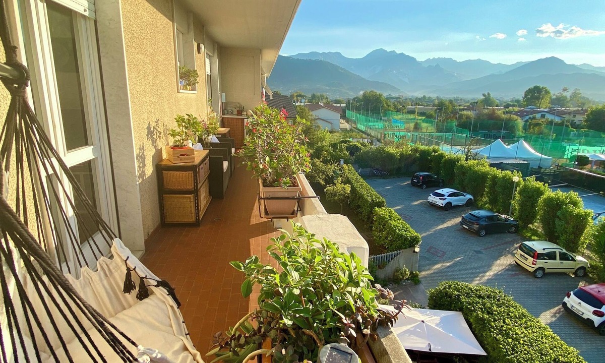 Marina di Carrara Apartment | Luce e Mare, 110m2 fully equipped apartment 1 km from the sea and Carrara Fair